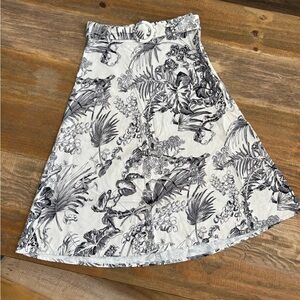 T Tahari Monochrome Botanical A-Line Linen Skirt Size 2